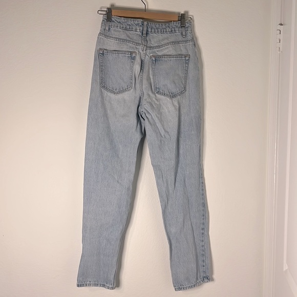ASOS Design distressed hour glass mom jeans 26/30 - Picture 3 of 4